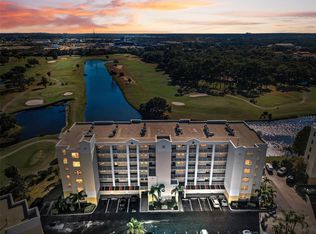 1200 Country Club Dr APT 2205, Largo, FL 33771