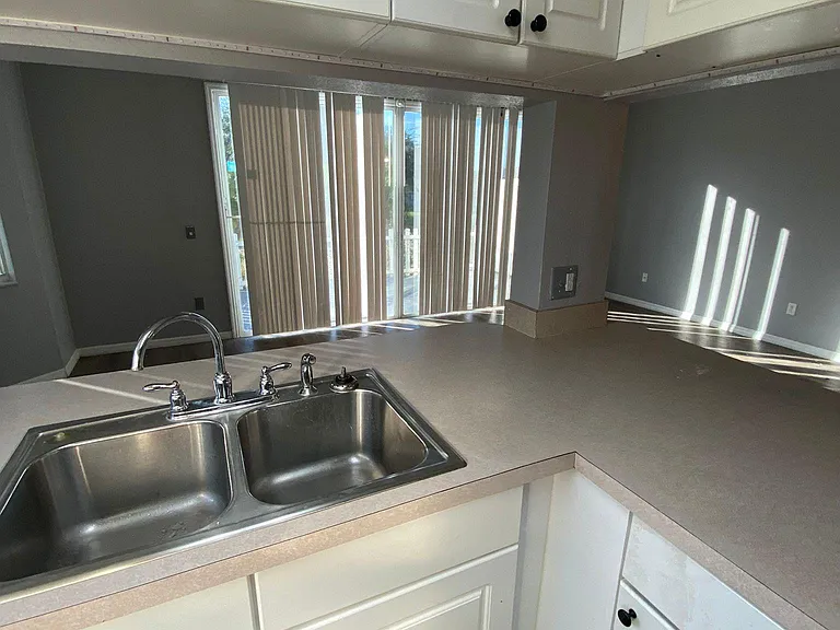 677 Orchid Dr #A — Photo 8