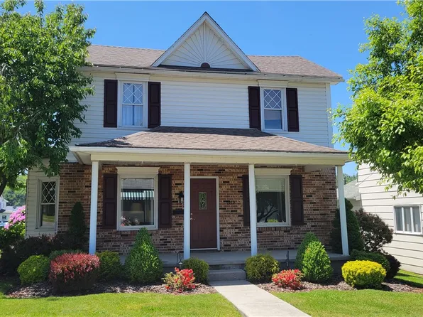 1912 Somerset Ave, Windber, PA 15963