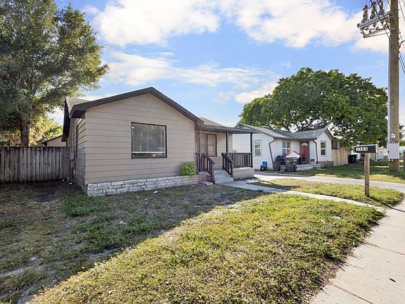 3rd image of 3584 54th Ave N