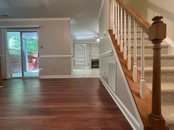 469 Summerwalk Cir