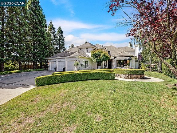 5th image of 3911 Deer Trail Ln