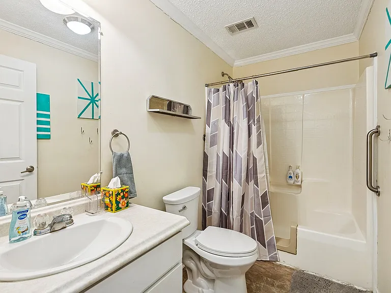 4416 Dreux Ave — Photo 7