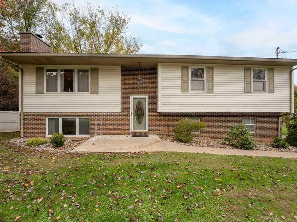 20 Meadow Brooke Dr, Morgantown, WV 26508