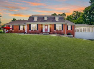 137 Comer Dr, Madisonville, KY 42431