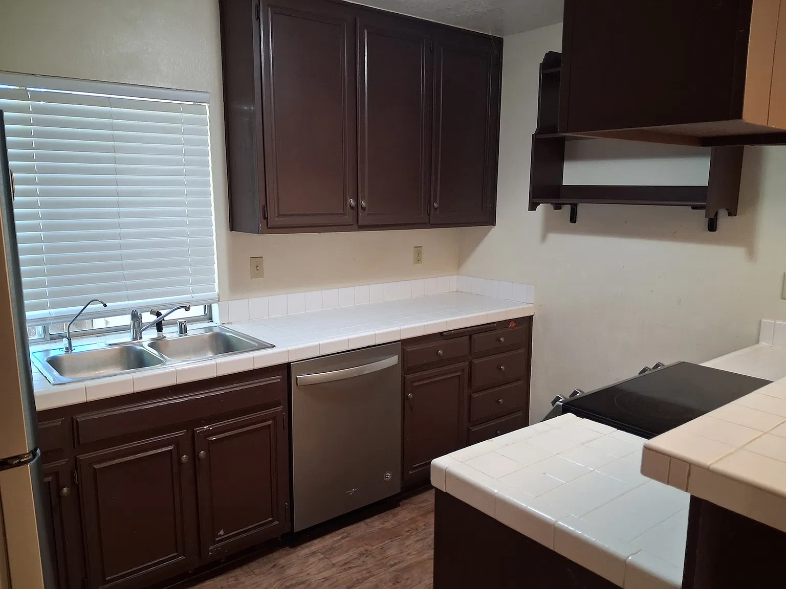 3 bed, 1.5 bath, 1113 sqft, $3,395 — Photo 4