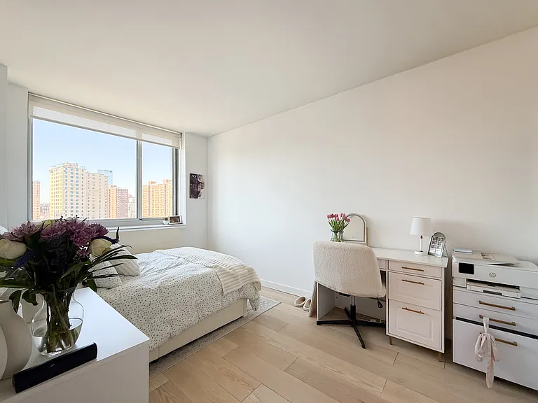 310 E 2nd St #9K — Photo 1