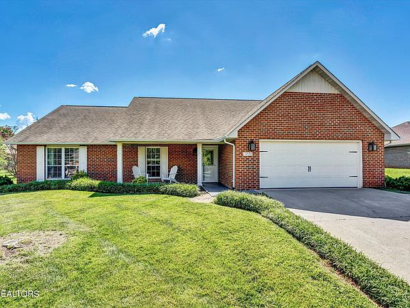 2nd image of 1239 N Wingate Way