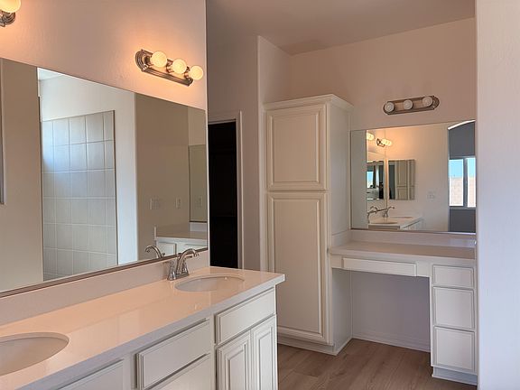 4th image of 3440 W 36th St