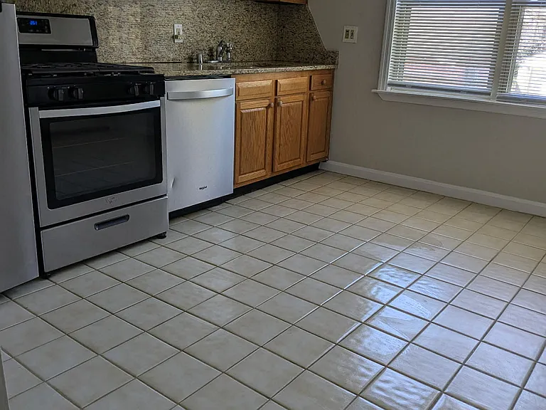 2305 Taylorsville Rd #B — Photo 7