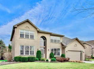 1941 Broadsmore Dr, Algonquin, IL 60102