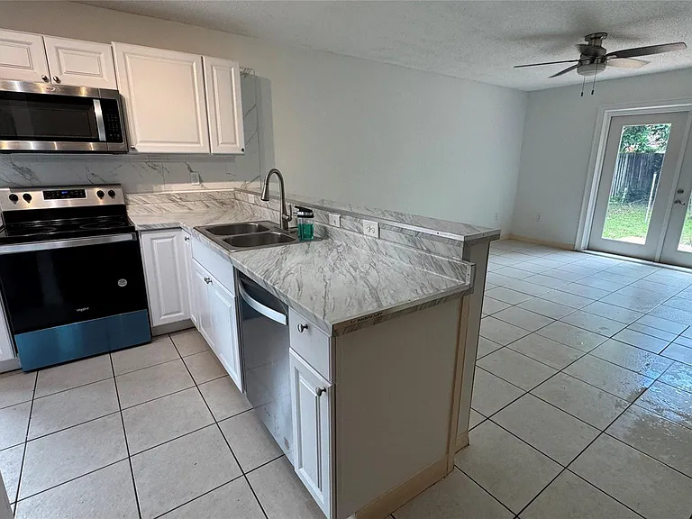 14332 SW 163rd St — Photo 7