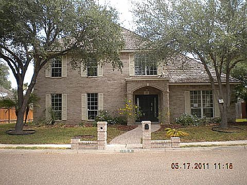 3rd image of 109 E Warbler Ave