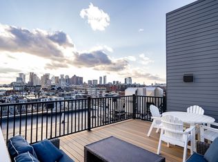 205 Maverick St Unit 308, Boston, MA 02128