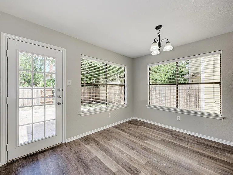 7802 Van Dyke Dr — Photo 3