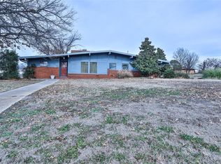 606 16th St, Prague, OK 74864