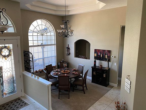 DINNING ROOM