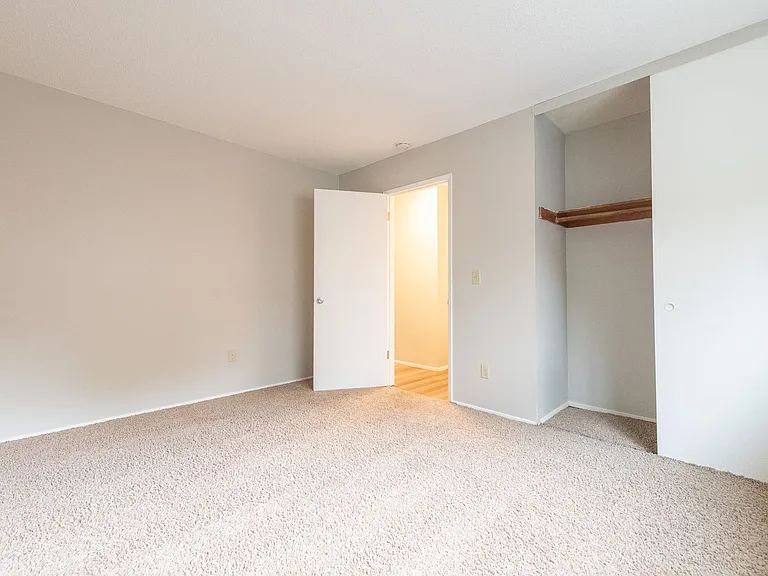 2527 NW Savier St — Photo 11