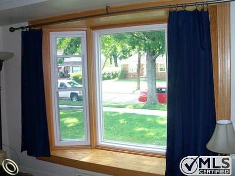 Great Bay Window