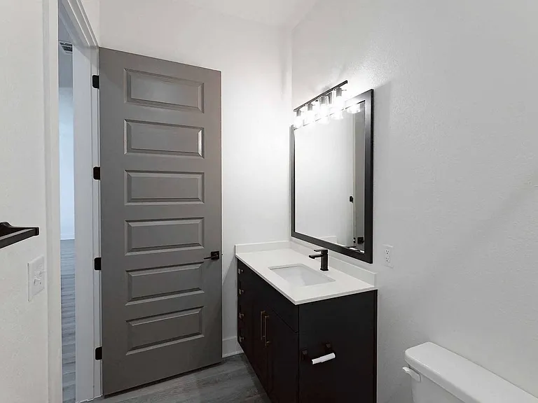 Linz Luxury Living — Photo 80