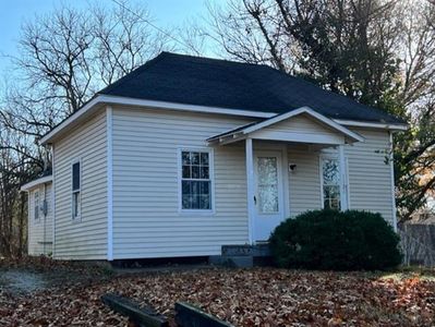 1121 S Ash St, Nevada, MO, 64772