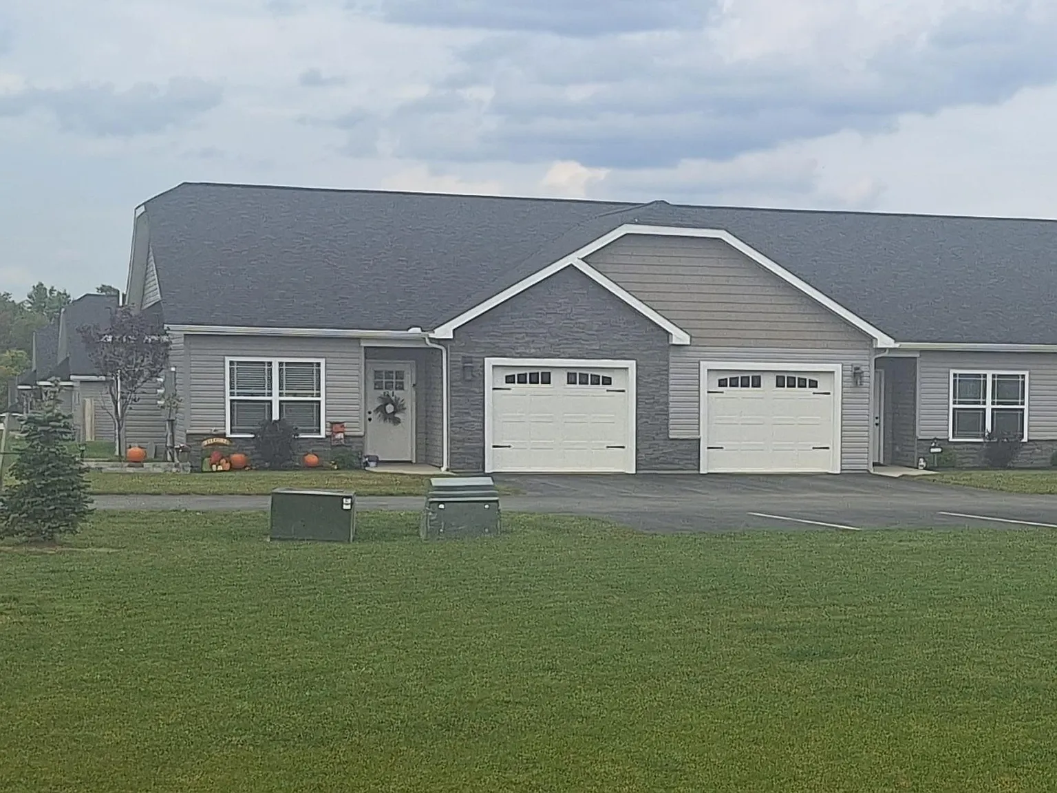 1 bed, 1250 sqft, $1,925 — Photo 2