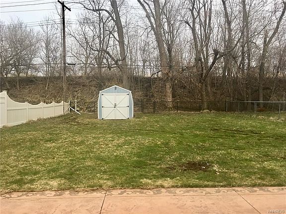 2nd image of 279 Kirkwood Dr