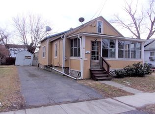 33 Mosher St, West Springfield, MA 01089