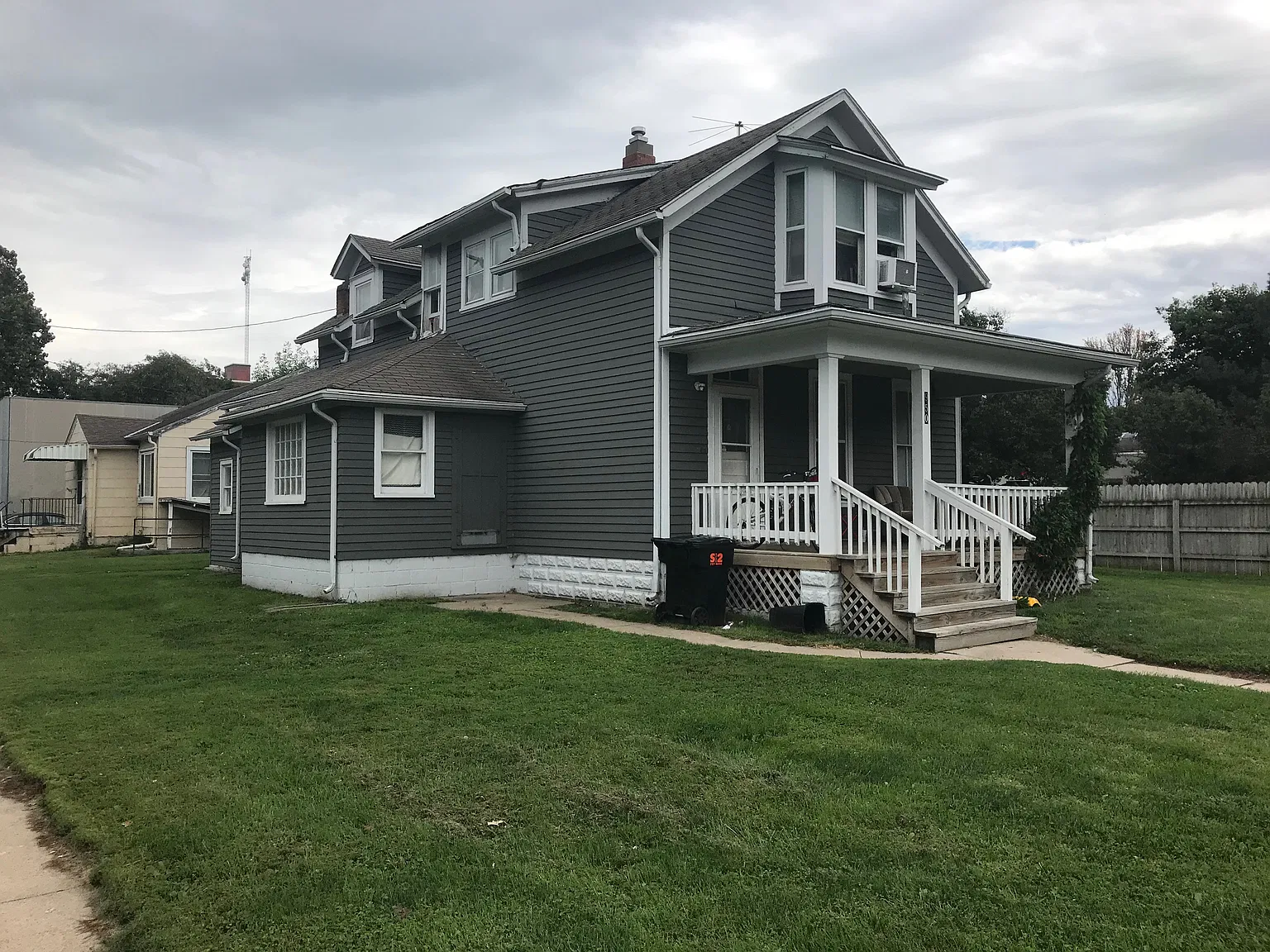 2 bed, $950 — Photo 1