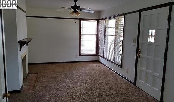 2nd image of 5 E 28th Ave