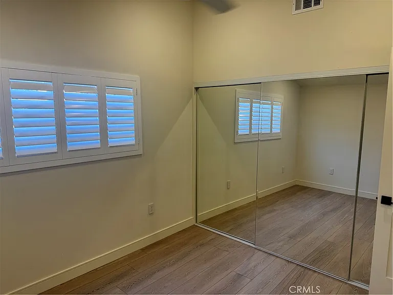 820 Saint Clair St #1 — Photo 14