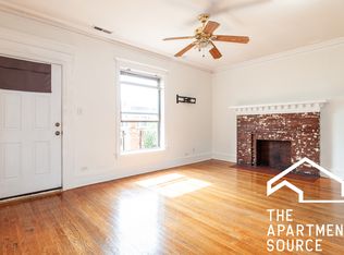 902 W Belle Plaine Ave APT 2, Chicago, IL 60613