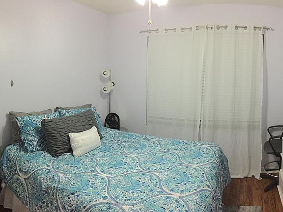 3rd image of 200 Marina Bay Dr Unit 101