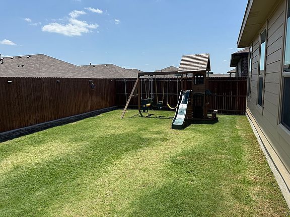 5th image of 1208 Napier Way