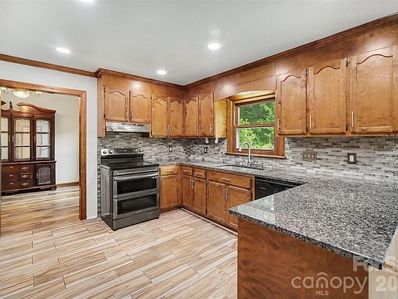 3rd image of 3017 Mill Stream Ct