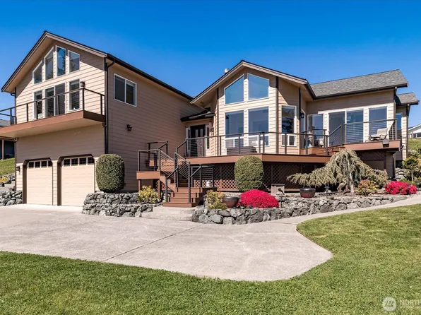 553 Sunrise Boulevard, Oak Harbor, WA 98277