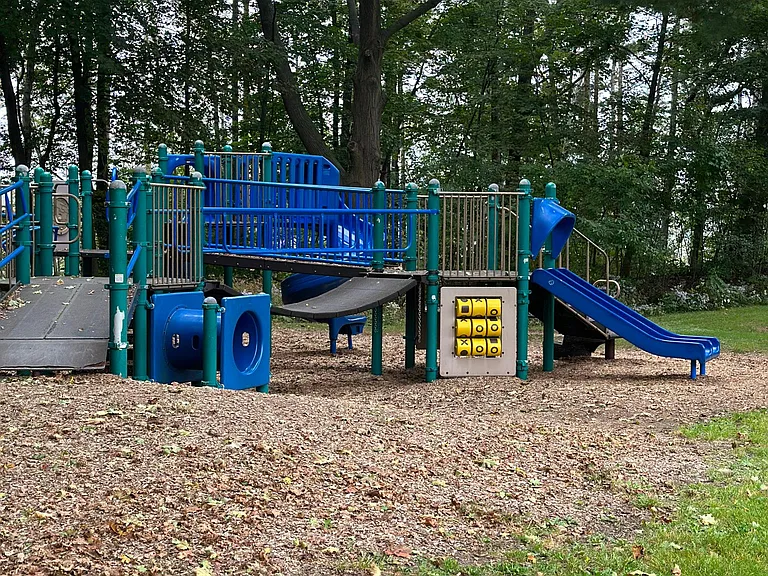 259 Raleigh Way — Photo 10