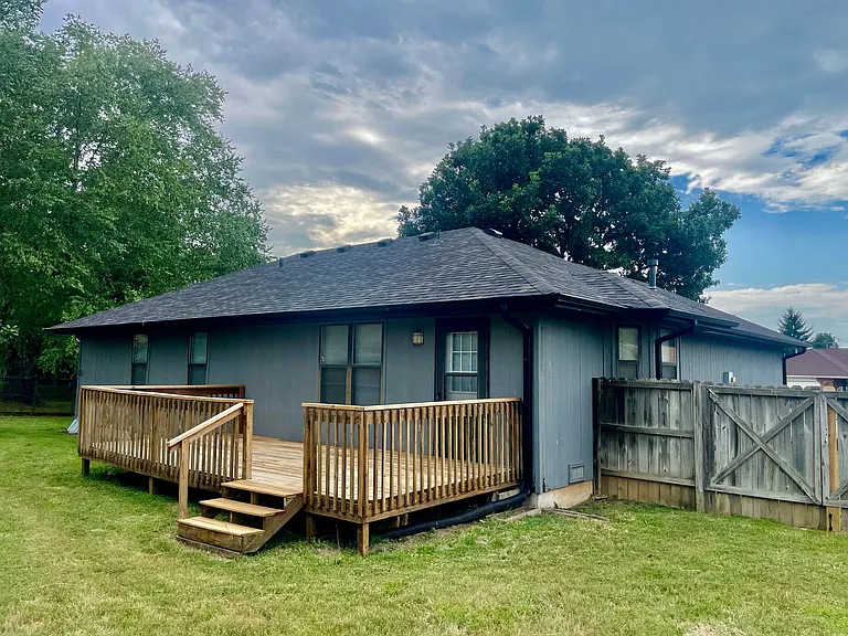 616 E Barbara Ct — Photo 29