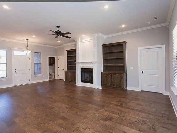 3rd image of 1041 Quail Hollow Dr