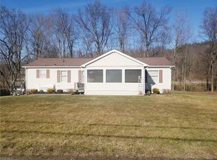 1550 Cassingham Hollow Dr, Coshocton, OH 43812