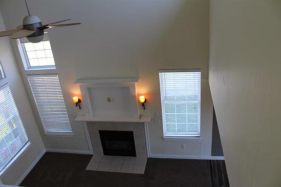 4th image of 20438 Lakeview Dr