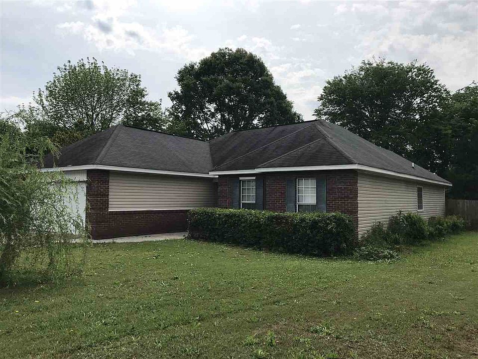 2nd image of 208 Laurel Woods Dr