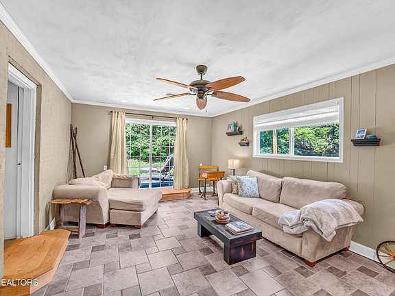 2nd image of 671 Green Hill Rd
