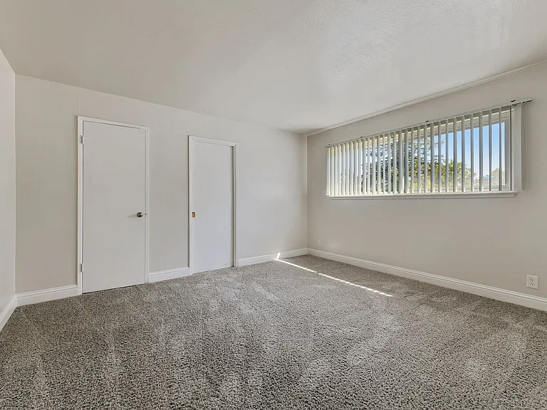Marina Haven Apartments — Photo 21