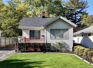 70 Avalon Dr, Bedford, OH 44146