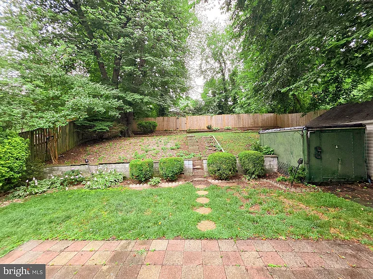 2419 Fairhaven Ave — Photo 24