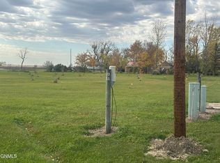 Barlow St, Carrington, ND 58421