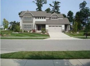 5738 Kenstyn Dr SW, Wyoming, MI 49418