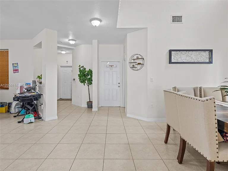4401 NW 113th Ct — Photo 9
