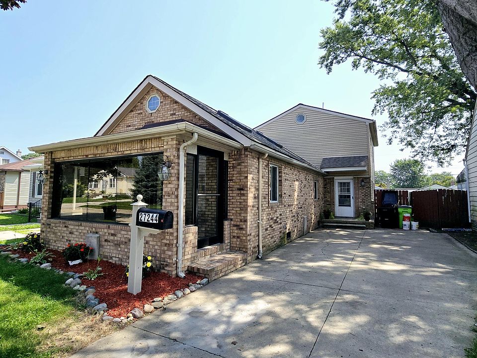 1st image of 27244 Lawnwood St